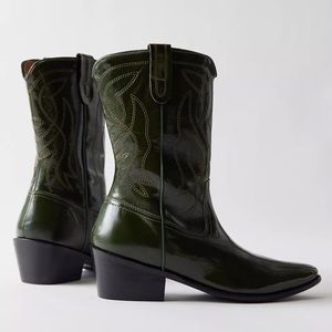 COPY - UO Leena Cowboy Boot in Dark Green